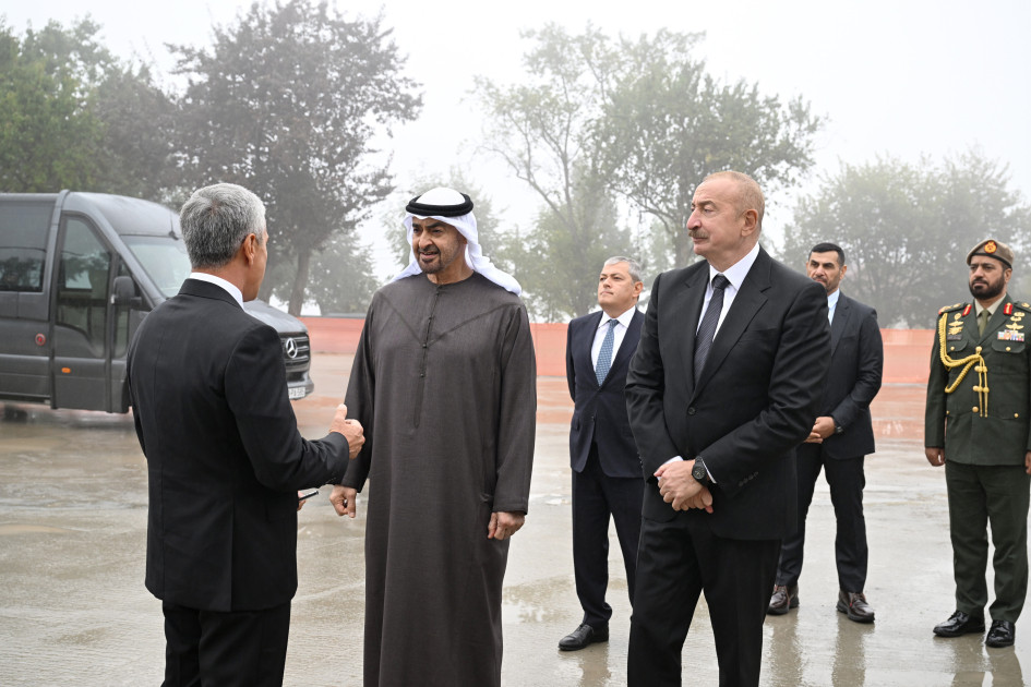 Prezident İlham Əliyev və Prezident Şeyx Məhəmməd bin Zayed Al Nəhyan Yeni Şuşa məscidində tikinti işlərinin gedişi ilə tanış olublar<font color=red> - FOTOLAR</font>