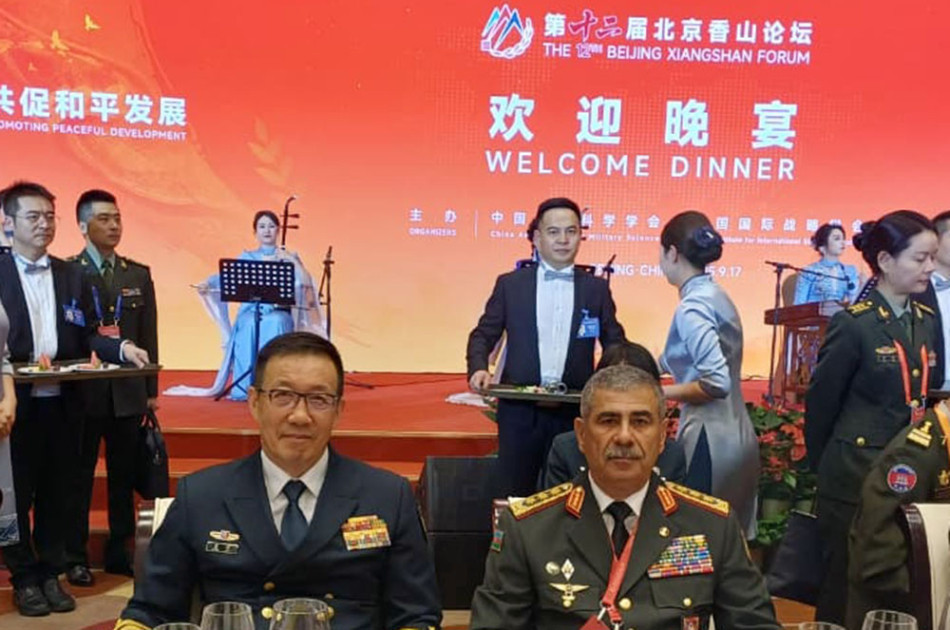 Müdafiə naziri Çinə işgüzar səfər edib <font color=red> - FOTOLAR</font>