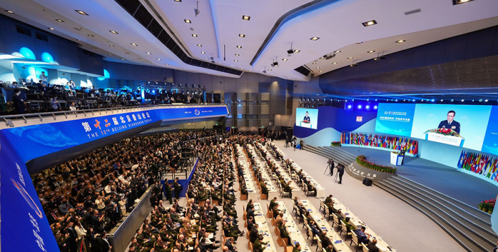 Müdafiə naziri Çinə işgüzar səfər edib <font color=red> - FOTOLAR</font>