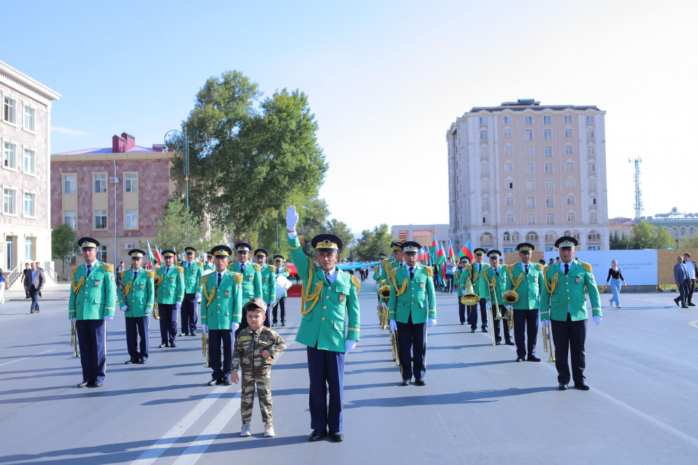 Naxçıvan şəhərində "Suverenlik yürüşü" keçirilib<font color=red> - FOTOLAR</font>