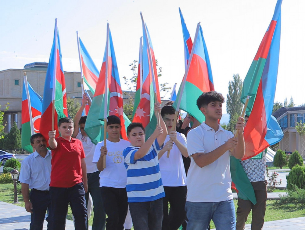 Naxçıvan şəhərində "Suverenlik yürüşü" keçirilib<font color=red> - FOTOLAR</font>