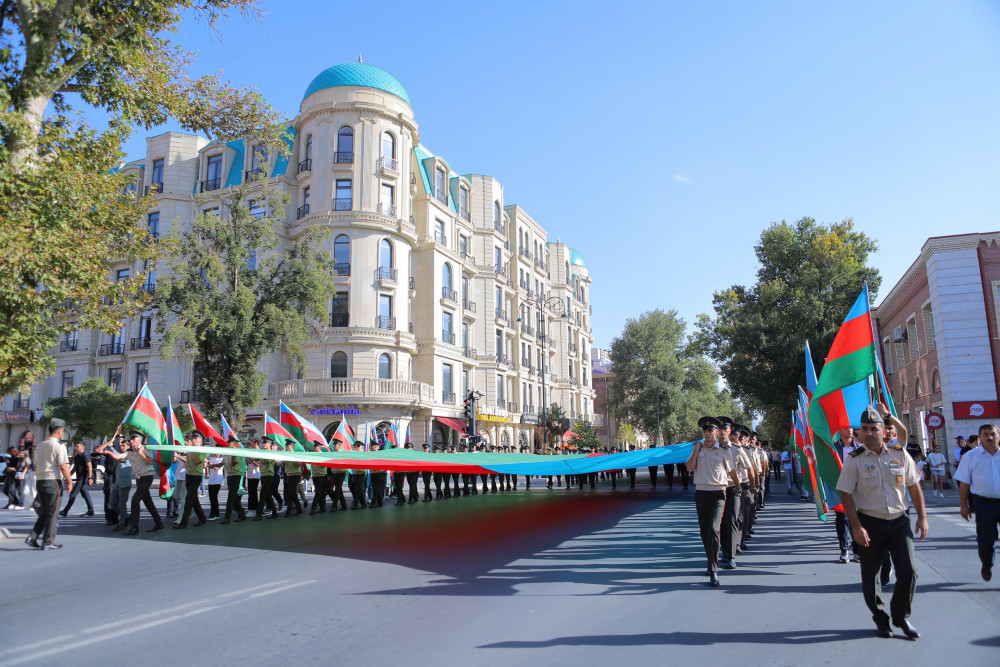 Naxçıvan şəhərində "Suverenlik yürüşü" keçirilib<font color=red> - FOTOLAR</font>