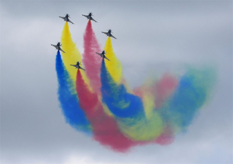 Çində aviasiya sərgisi başlayıb<font color=red> - FOTOLAR</font>