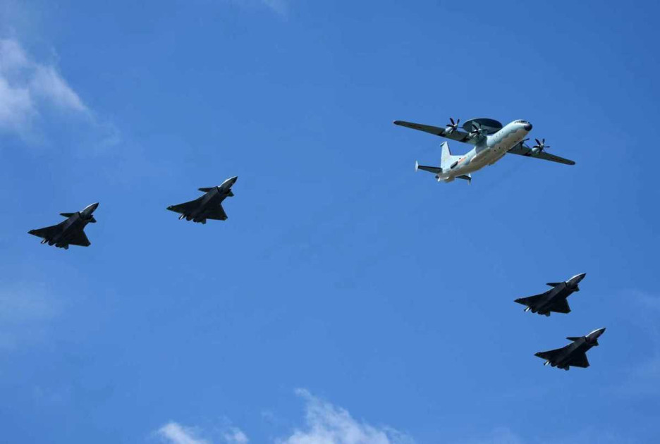 Çində aviasiya sərgisi başlayıb<font color=red> - FOTOLAR</font>