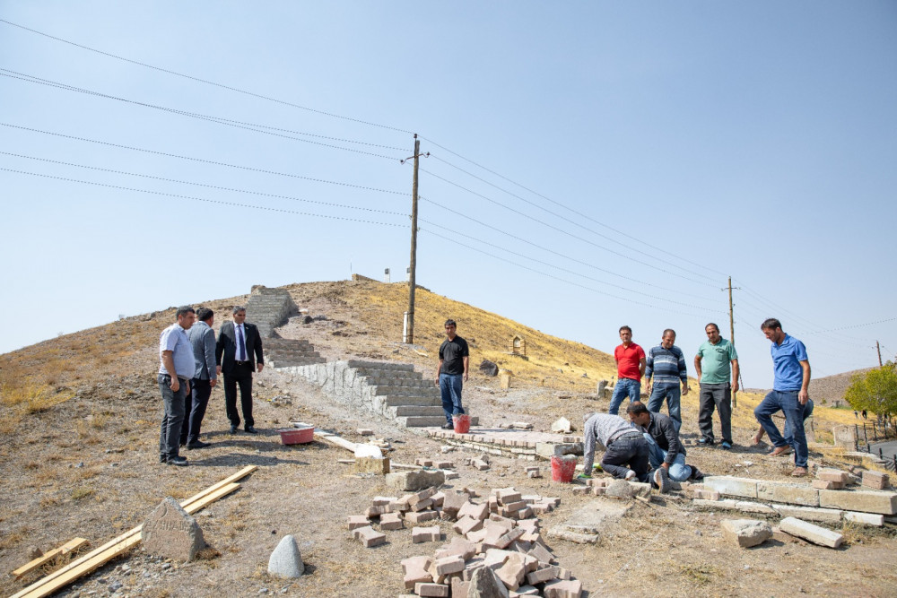 Qəzənfər Abdullayev Culfa rayon Bənəniyar kənd sakinləri ilə görüşüb<font color=red> - FOTOLAR</font>