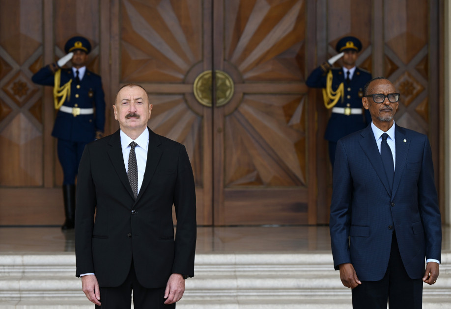 Ruanda Prezidentinin rəsmi qarşılanma mərasimi olub<font color=red> - FOTOLAR</font>