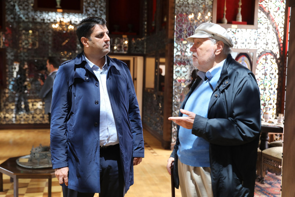 İlbər Ortaylı: Kaş ki daha çox vaxtım olardı və Naxçıvandakı bütün tarixi arxiv materiallarını tədqiq edə bilərdim<font color=red> - FOTOLAR</font>