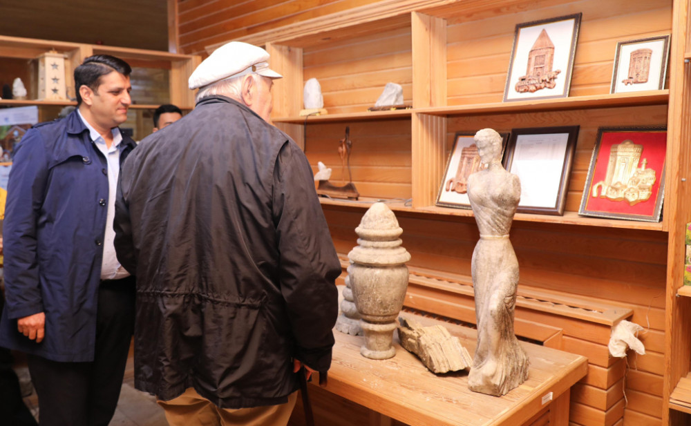 İlbər Ortaylı: Kaş ki daha çox vaxtım olardı və Naxçıvandakı bütün tarixi arxiv materiallarını tədqiq edə bilərdim<font color=red> - FOTOLAR</font>