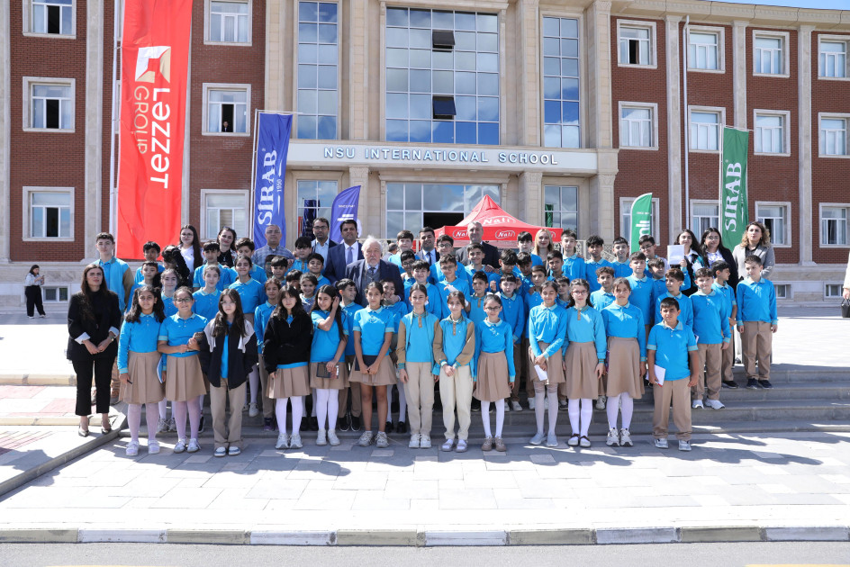 Naxçıvanda İlber Ortaylının kitablarının “imza günü” keçirilib<font color=red> - FOTOLAR</font>