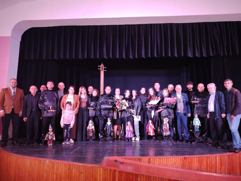 Naxçıvan Dövlət Kukla Teatrının Gəncə və Qax rayonlarına təşkil olunmuş qastrol səfəri yekunlaşıb<font color=red> - FOTOLAR</font>