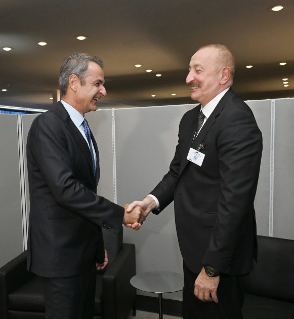 Azərbaycan Prezidenti İlham Əliyev BMT-nin Nyu-Yorkdakı mənzil-qərargahında Yunanıstanın Baş naziri ilə görüşüb <font color=red> - FOTOLAR</font>