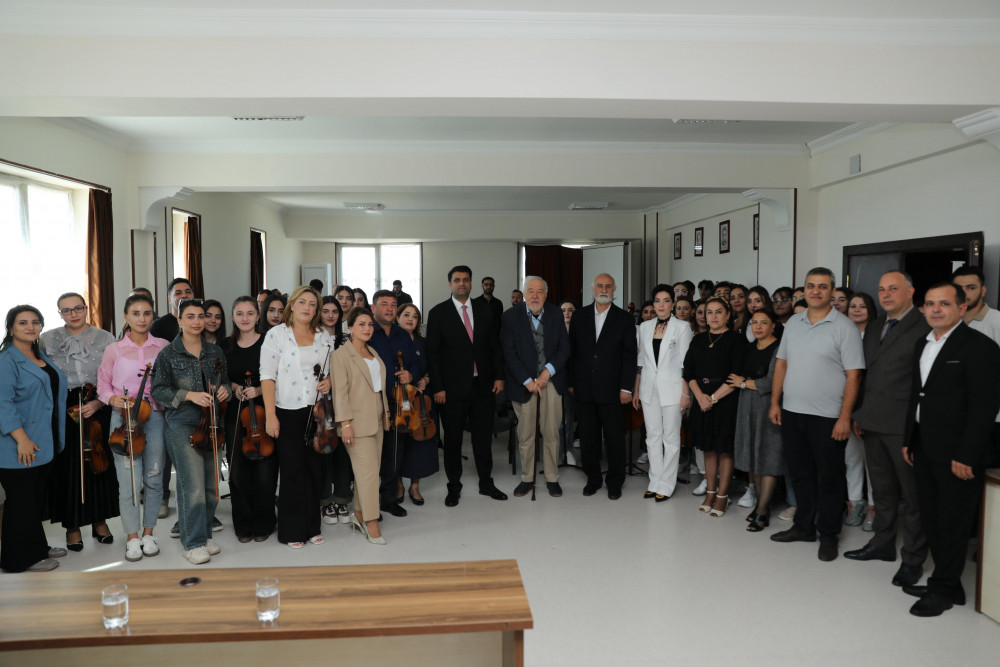 Professor İlber Ortaylı Naxçıvan Dövlət Universitetində olub<font color=red> - FOTOLAR</font>