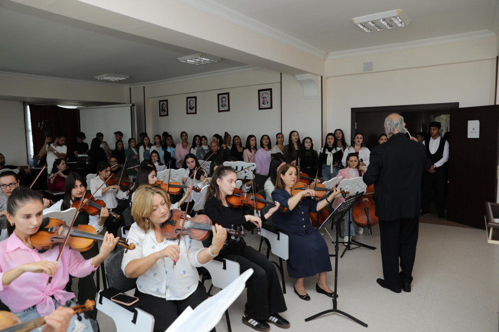Professor İlber Ortaylı Naxçıvan Dövlət Universitetində olub<font color=red> - FOTOLAR</font>