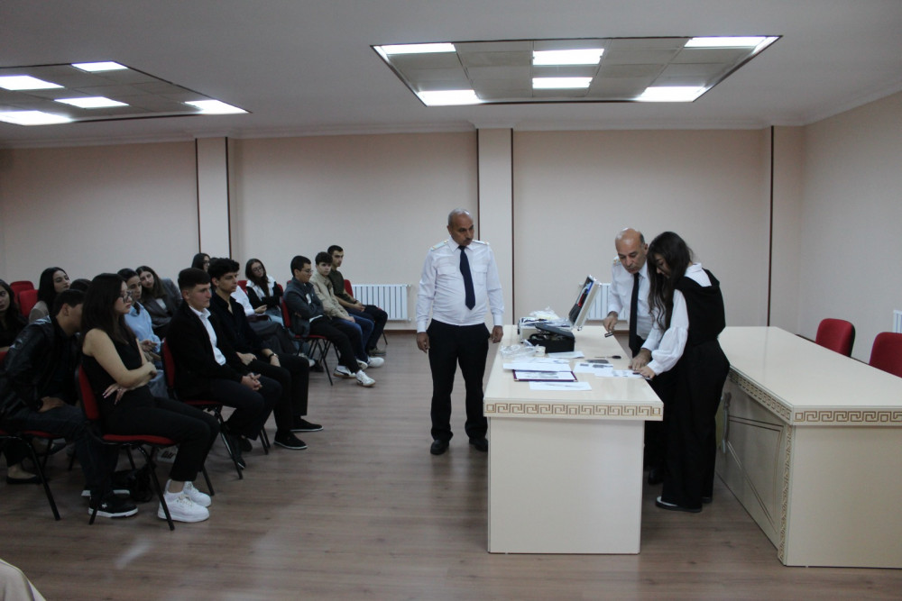 Naxçıvan Muxtar Respublikası Prokurorluğunda "Açıq Qapı" günü keçirilib<font color=red> - FOTOLAR</font>