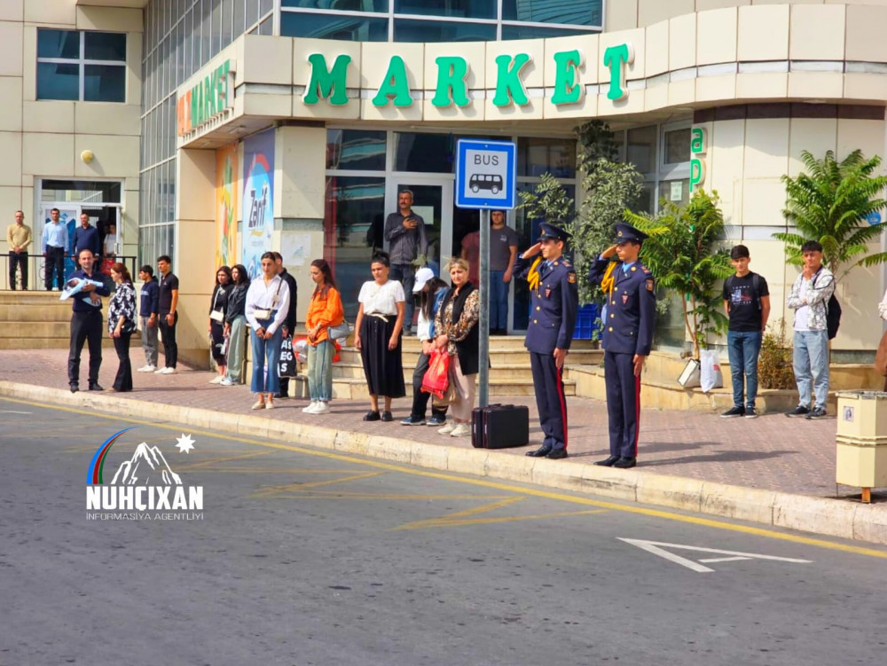 Naxçıvanda Vətən müharibəsi şəhidlərinin əziz xatirəsi bir dəqiqəlik sükutla anıldı<font color=red> - VİDEO</font>