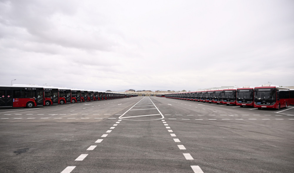 Prezident İlham Əliyev “BakuBus” MMC-nin Gəncə Avtoparkının açılışında iştirak edib<font color=red> - FOTOLAR</font>