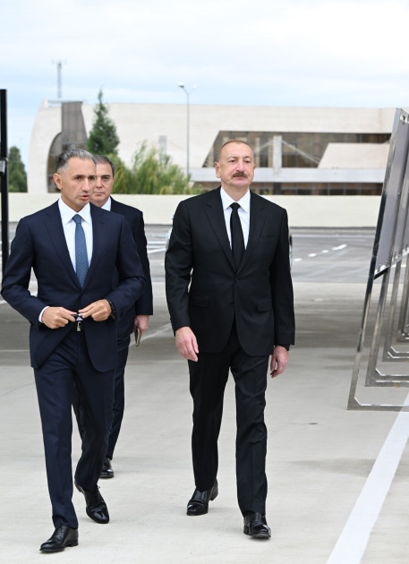 Prezident İlham Əliyev “BakuBus” MMC-nin Gəncə Avtoparkının açılışında iştirak edib<font color=red> - FOTOLAR</font>