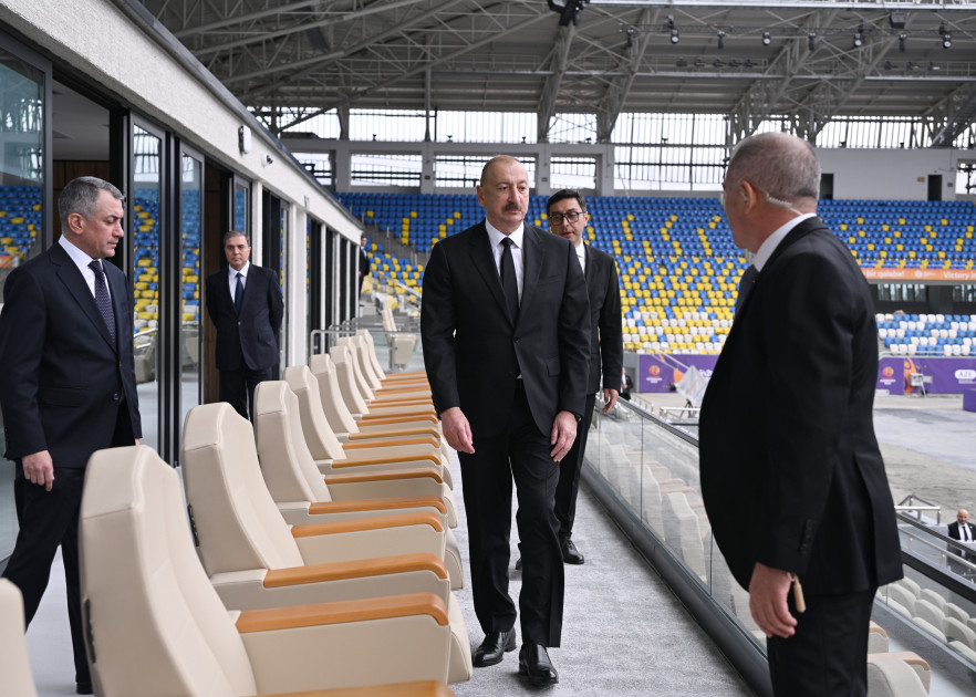 Prezident İlham Əliyev Gəncə şəhər stadionunun açılışında iştirak edib<font color=red> - FOTOLAR</font>