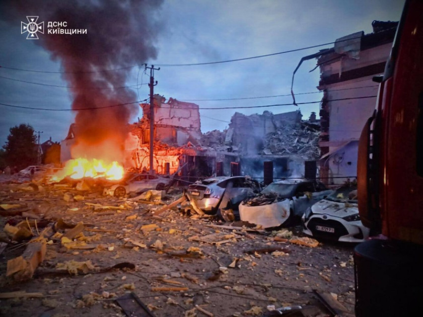 Kiyevə kütləvi hava hücumu olub, ölənlər və xəsarət alanlar var<font color=red> - FOTOLAR</font>