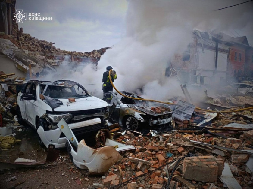 Kiyevə kütləvi hava hücumu olub, ölənlər və xəsarət alanlar var<font color=red> - FOTOLAR</font>
