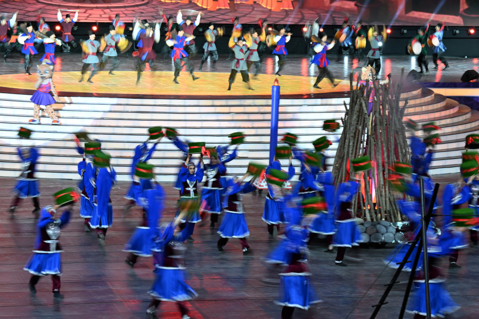 Gəncədə III MDB Oyunlarının təntənəli açılış mərasimi keçirilib Prezident İlham Əliyev və birinci xanım Mehriban Əliyeva tədbiri izləyiblər<font color=red> - FOTOLAR</font>