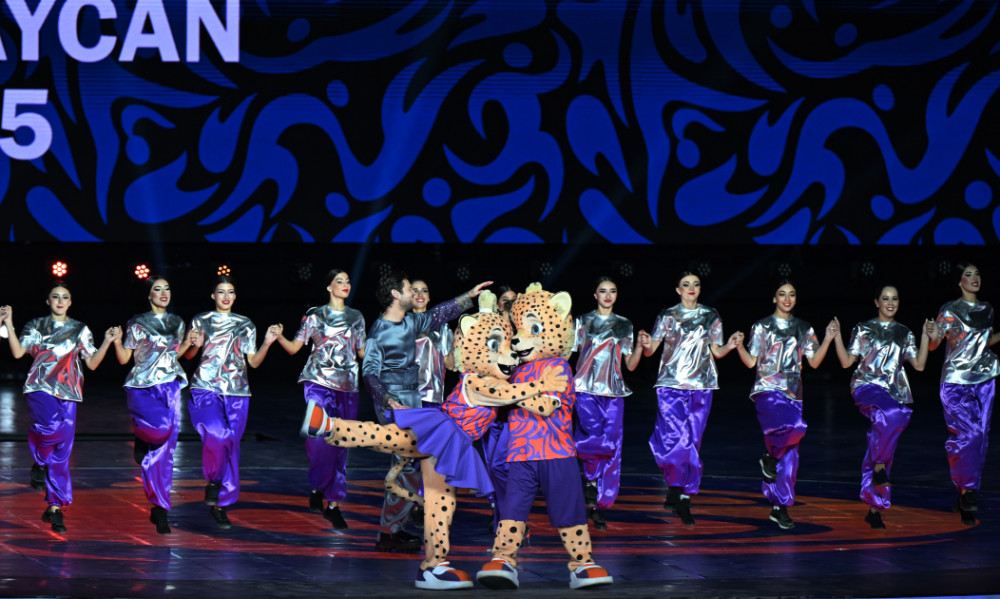 Gəncədə III MDB Oyunlarının təntənəli açılış mərasimi keçirilib Prezident İlham Əliyev və birinci xanım Mehriban Əliyeva tədbiri izləyiblər<font color=red> - FOTOLAR</font>