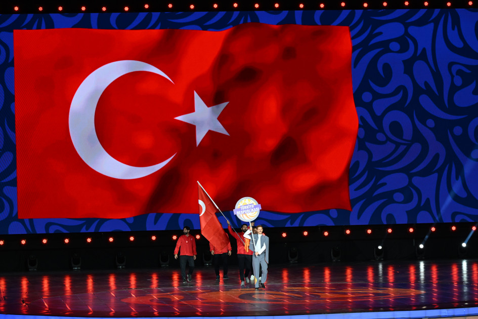 Gəncədə III MDB Oyunlarının təntənəli açılış mərasimi keçirilib Prezident İlham Əliyev və birinci xanım Mehriban Əliyeva tədbiri izləyiblər<font color=red> - FOTOLAR</font>