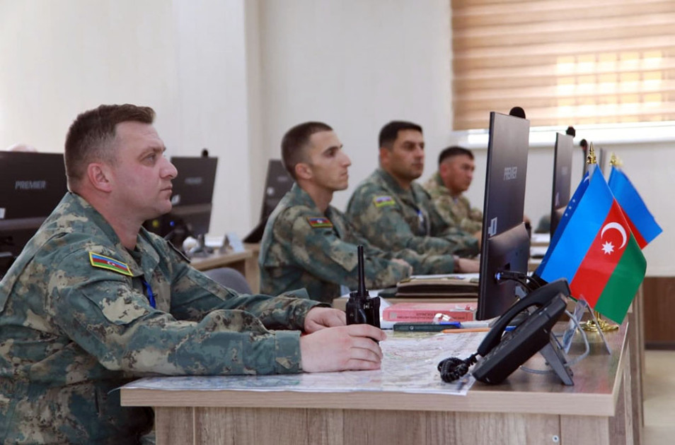 Azərbaycan və Özbəkistan hərbçilərinin birgə təlimi başa çatıb<font color=red> - FOTOLAR</font>