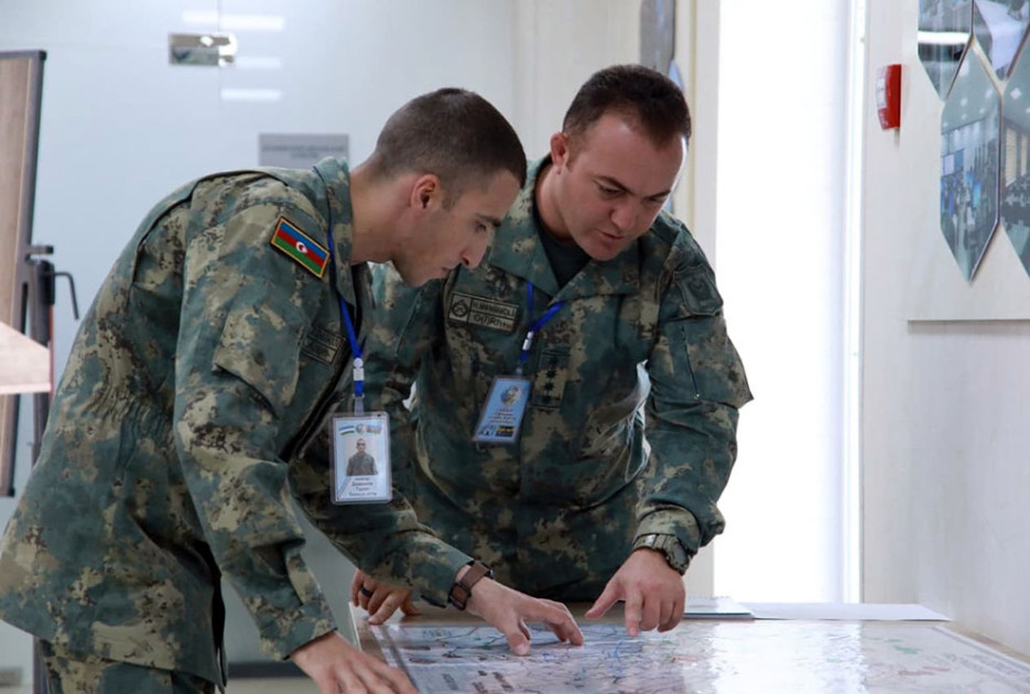 Azərbaycan və Özbəkistan hərbçilərinin birgə təlimi başa çatıb<font color=red> - FOTOLAR</font>