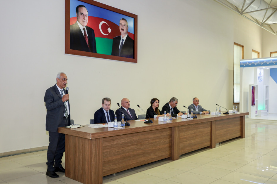 Naxçıvanda “Dövlət-özəl tərəfdaşlıq çərçivəsində Aqronomların Naxçıvan Forumu” keçirilib <font color=red> - FOTOLAR</font>