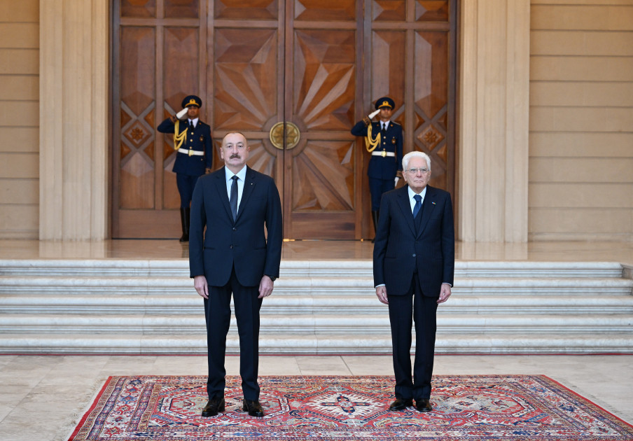 İtaliya Prezidenti Sercio Mattarellanın Bakıda rəsmi qarşılanma mərasimi olub<font color=red> - FOTOLAR</font>