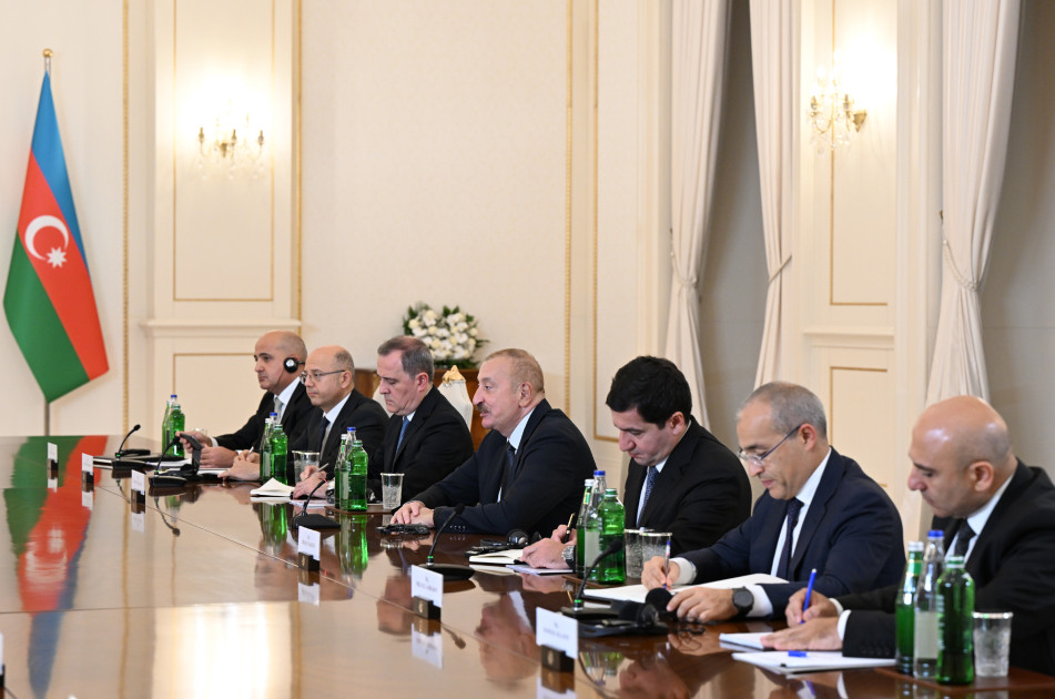 Azərbaycan Prezidenti İlham Əliyevin İtaliya Prezidenti Sercio Mattarella ilə geniş tərkibdə görüşü olub<font color='red'> - YENİLƏNƏCƏK</font><font color=red> - FOTOLAR</font>