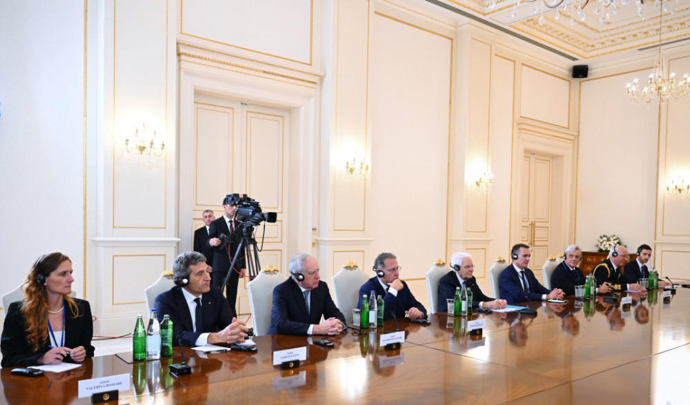 Azərbaycan Prezidenti İlham Əliyevin İtaliya Prezidenti Sercio Mattarella ilə geniş tərkibdə görüşü olub<font color='red'> - YENİLƏNƏCƏK</font><font color=red> - FOTOLAR</font>