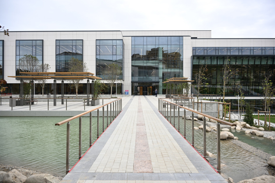 Bakıda İtaliya-Azərbaycan Universitetinin ilk tədris korpuslarının açılışı olub<font color='red'> - YENİLƏNİB</font><font color=red> - FOTOLAR</font>