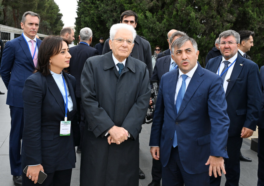 İtaliya Prezidenti Bakıda şəhidlərin xatirəsini anıb<font color=red> - FOTOLAR</font>