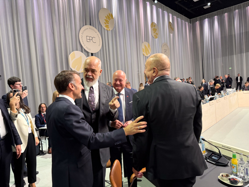 Prezident İlham Əliyev “Avropa Siyasi Birliyi”nin 7-ci Zirvə toplantısının açılış plenar sessiyasında iştirak edib <font color=red> - FOTOLAR</font>