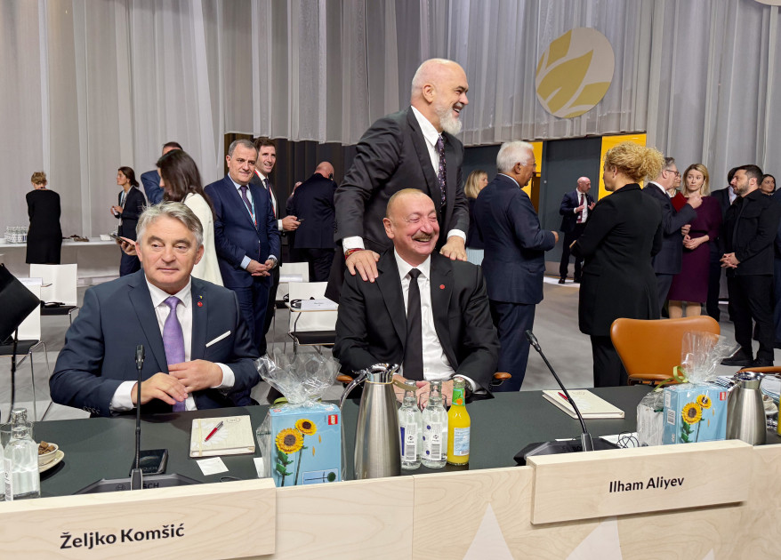 Prezident İlham Əliyev “Avropa Siyasi Birliyi”nin 7-ci Zirvə toplantısının açılış plenar sessiyasında iştirak edib <font color=red> - FOTOLAR</font>
