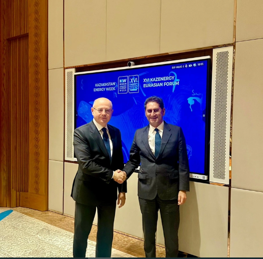 Azərbaycanın IRENA ilə ikitərəfli əməkdaşlığının inkişafı müzakirə olunub<font color=red> - FOTOLAR</font>