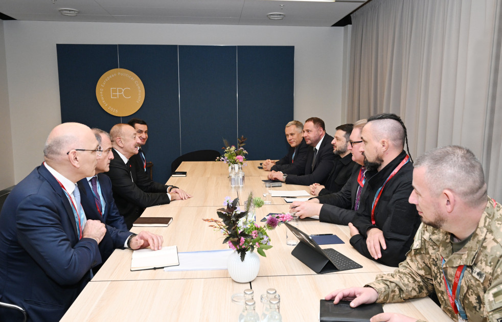 Azərbaycan Prezidenti İlham Əliyevin Kopenhagendə Ukrayna Prezidenti ilə görüşü olub<font color=red> - FOTOLAR</font>