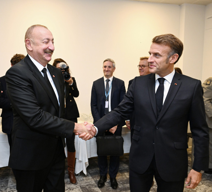 Azərbaycan Prezidenti İlham Əliyevin Kopenhagendə Fransa Prezidenti ilə görüşü olub<font color='red'> - YENİLƏNİB</font><font color=red> - FOTOLAR</font>