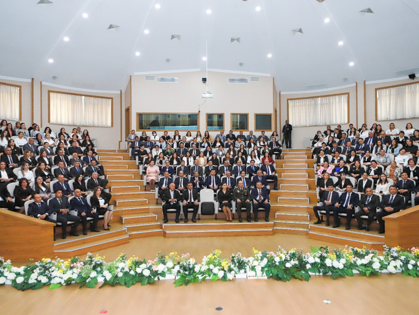 Naxçıvanda Beynəlxalq Müəllimlər Günü qeyd olunub<font color=red> - FOTOLAR</font>