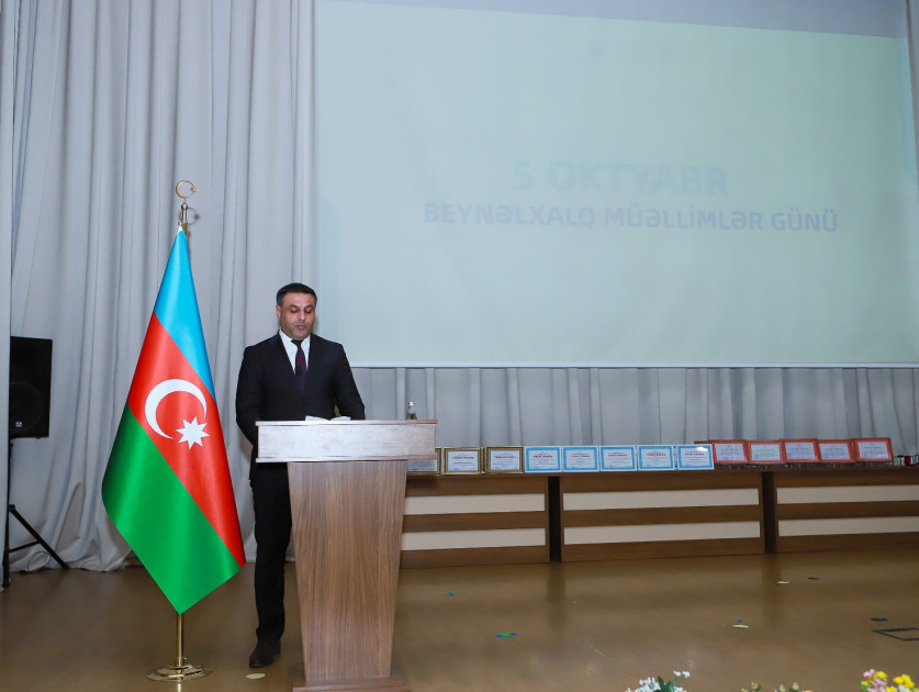 Naxçıvanda Beynəlxalq Müəllimlər Günü qeyd olunub<font color=red> - FOTOLAR</font>