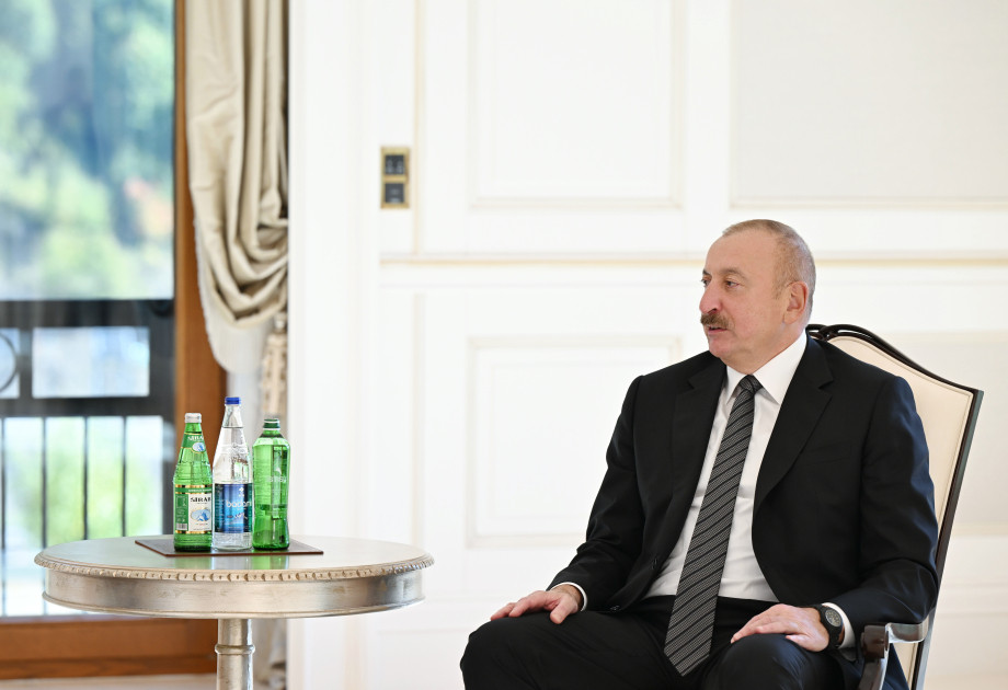 Azərbaycan Prezidenti İlham Əliyev Qəbələdə Şimali Kipr Türk Cümhuriyyətinin Prezidenti ilə görüşüb<font color=red> - FOTOLAR</font>