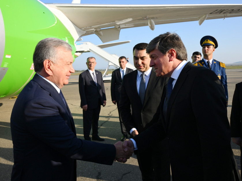 Özbəkistan Prezidenti Şavkat Mirziyoyev Azərbaycanda səfərdədir<font color=red> - FOTOLAR</font>