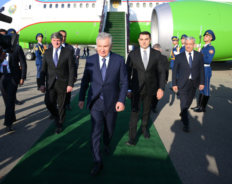 Özbəkistan Prezidenti Şavkat Mirziyoyev Azərbaycanda səfərdədir<font color=red> - FOTOLAR</font>
