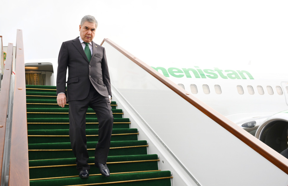 Türkmənistan Xalq Məsləhətinin Sədri Azərbaycana səfərə gəlib<font color=red> - FOTOLAR</font>