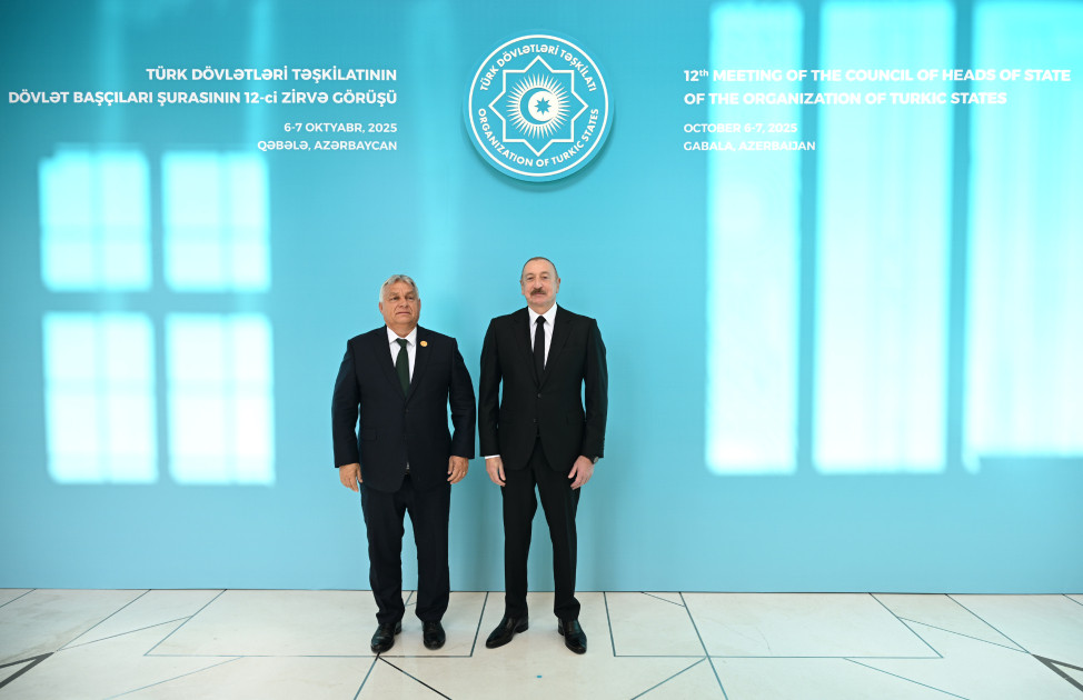 Prezident İlham Əliyev Qəbələdə TDT-nin Dövlət Başçıları Şurasının 12-ci Zirvə Görüşündə iştirak edən dövlət və hökumət başçılarını qarşılayıb<font color=red> - FOTOLAR</font>