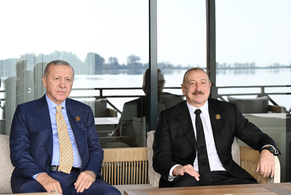 Qəbələdə TDT-nin Zirvə Görüşündə iştirak edən dövlət və hökumət başçılarının şərəfinə rəsmi nahar verilib<font color=red> - FOTOLAR</font>