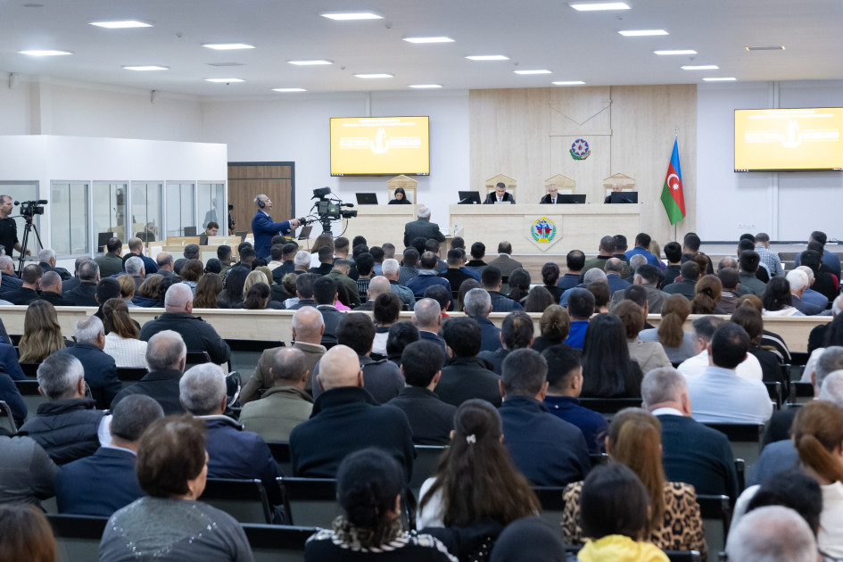 Ruben Vardanyanın məhkəməsində zərərçəkmişlərin hüquqi varislərinin və zərərçəkmiş şəxslərin ifadələri dinlənilib<font color=red> - FOTOLAR</font>