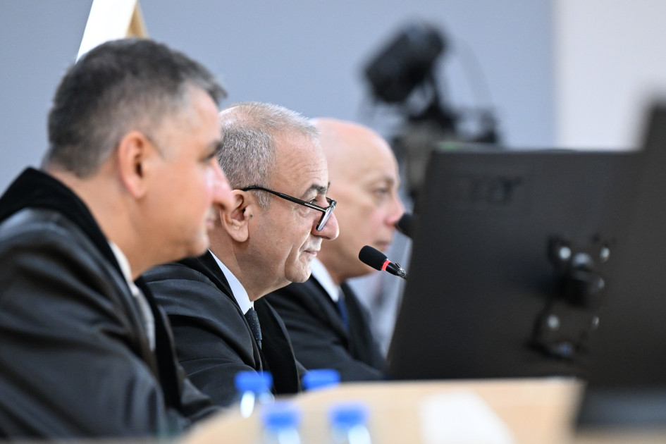 Ruben Vardanyanın məhkəməsində zərərçəkmişlərin hüquqi varislərinin və zərərçəkmiş şəxslərin ifadələri dinlənilib<font color=red> - FOTOLAR</font>